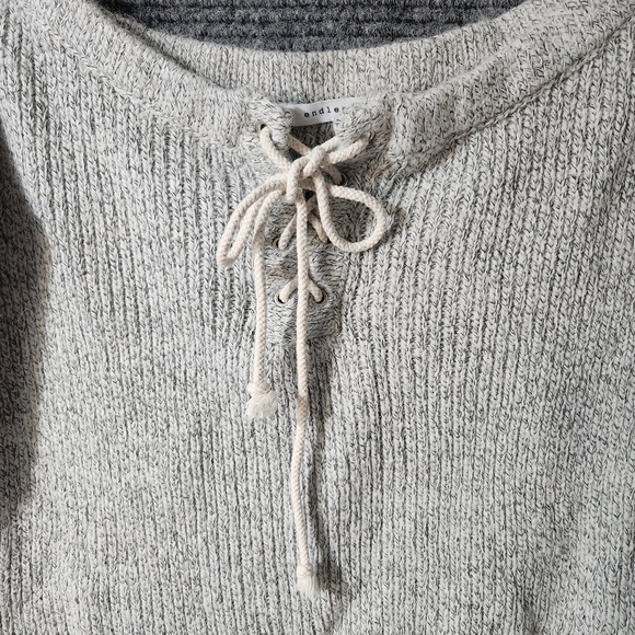 Endless Rose Cropped Gray Women's Sweater Sz. Small - Picture 4 of 11